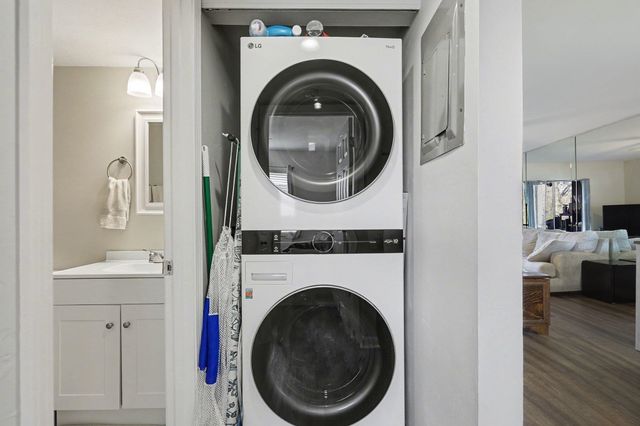 1101 2nd Ave N Apt 1305, Surfside Beach, SC 29575