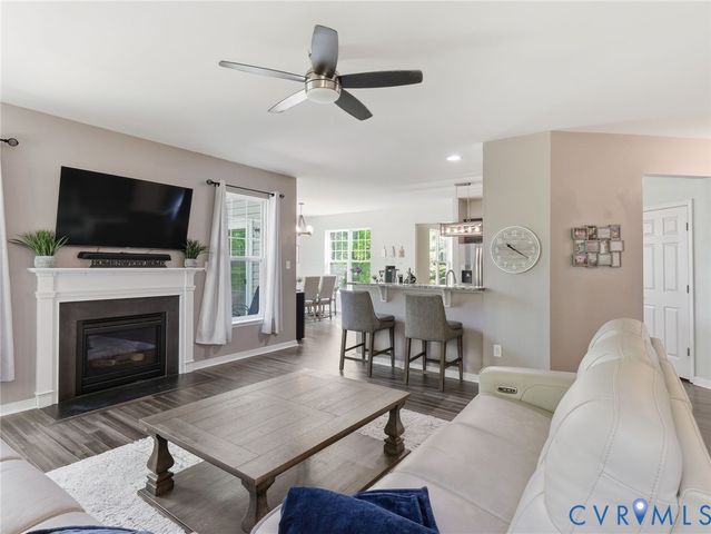 13317 Slayden Cir, Hanover, VA 23005