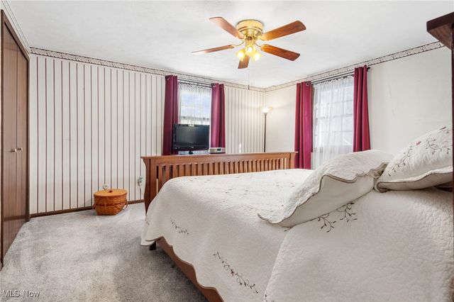 2246 Stoner Avenue NE, Massillon, OH 44646