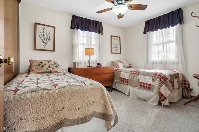 2246 Stoner Avenue NE, Massillon, OH 44646