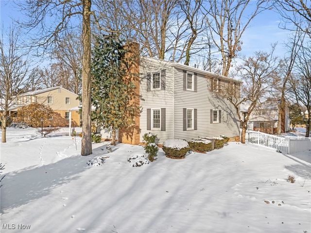 2246 Stoner Avenue NE, Massillon, OH 44646