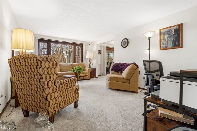 2246 Stoner Avenue NE, Massillon, OH 44646