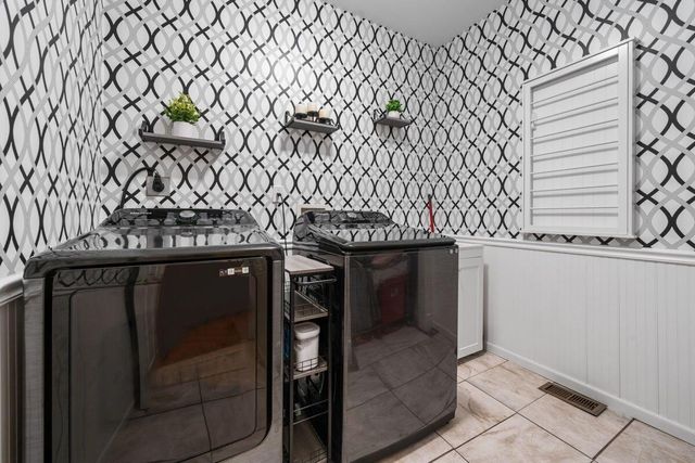 4750 Vista Ridge Drive, Dublin, OH 43017