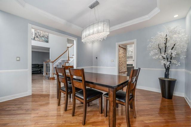 4750 Vista Ridge Drive, Dublin, OH 43017