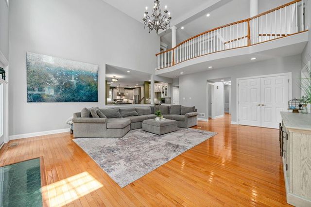 4750 Vista Ridge Drive, Dublin, OH 43017