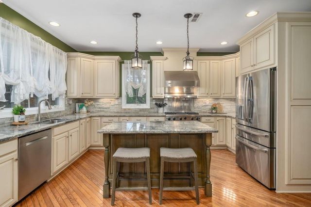 4750 Vista Ridge Drive, Dublin, OH 43017