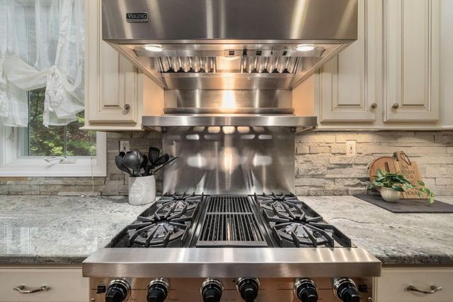 4750 Vista Ridge Drive, Dublin, OH 43017