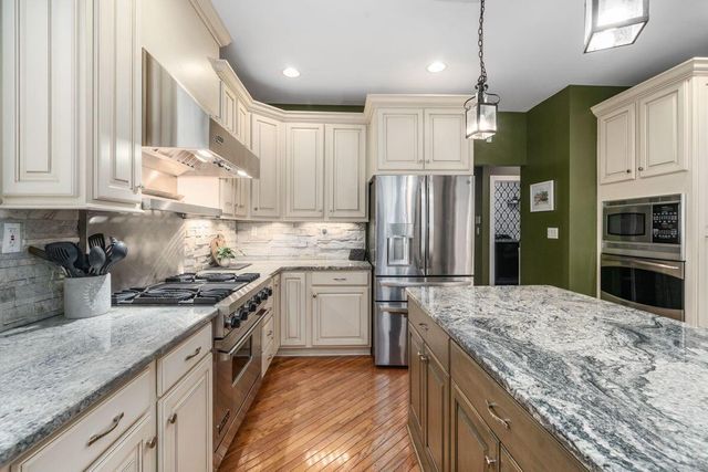 4750 Vista Ridge Drive, Dublin, OH 43017