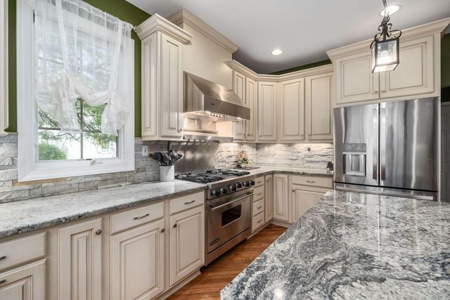 4750 Vista Ridge Drive, Dublin, OH 43017