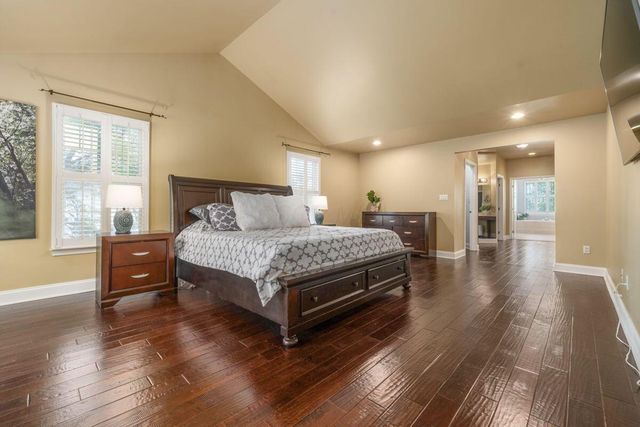 4750 Vista Ridge Drive, Dublin, OH 43017
