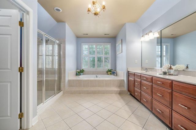 4750 Vista Ridge Drive, Dublin, OH 43017