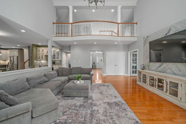 4750 Vista Ridge Drive, Dublin, OH 43017