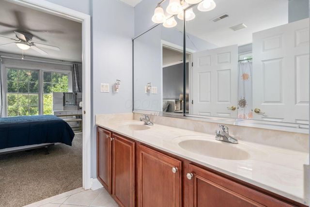 4750 Vista Ridge Drive, Dublin, OH 43017