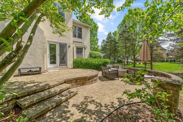4750 Vista Ridge Drive, Dublin, OH 43017