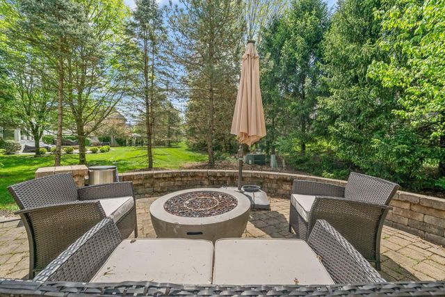 4750 Vista Ridge Drive, Dublin, OH 43017