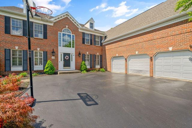4750 Vista Ridge Drive, Dublin, OH 43017