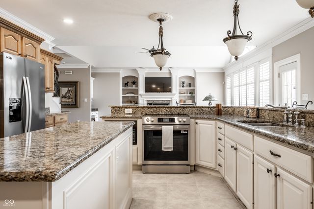 7422 Baden Drive, Indianapolis, IN 46278