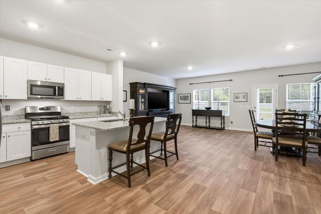 242 Agrarian Avenue, Summerville, SC 29485