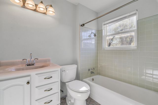 1832 Wonderlight Lane, Dallas, TX 75228