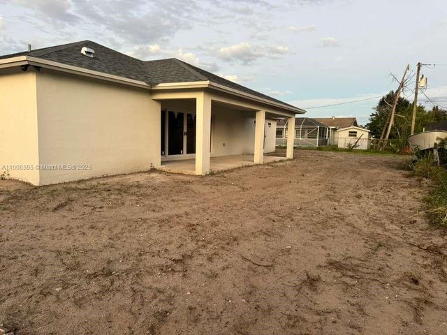 482 NW Marion Ave, Port St. Lucie, FL 34983