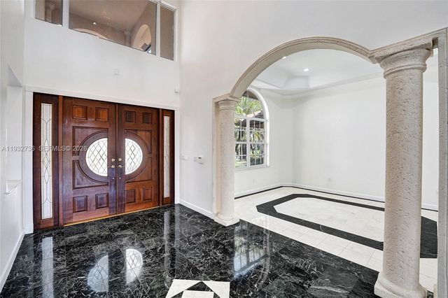 3855 Windmill Lake Road, Weston, FL 33332