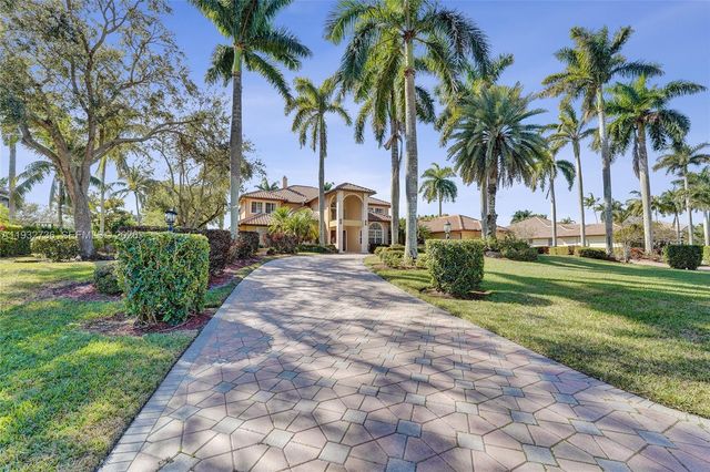3855 Windmill Lake Road, Weston, FL 33332