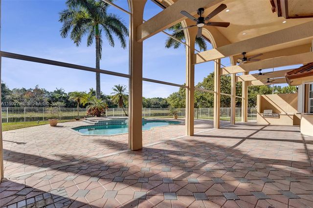 3855 Windmill Lake Road, Weston, FL 33332