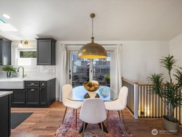 114 S 212th Street, Des Moines, WA 98198