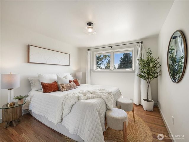 114 S 212th Street, Des Moines, WA 98198