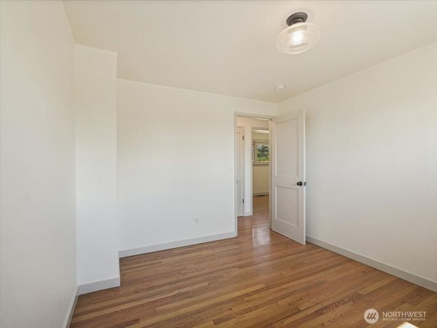 114 S 212th Street, Des Moines, WA 98198