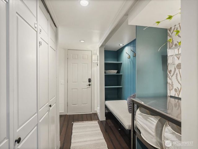 114 S 212th Street, Des Moines, WA 98198