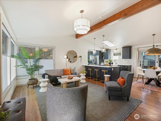 114 S 212th Street, Des Moines, WA 98198