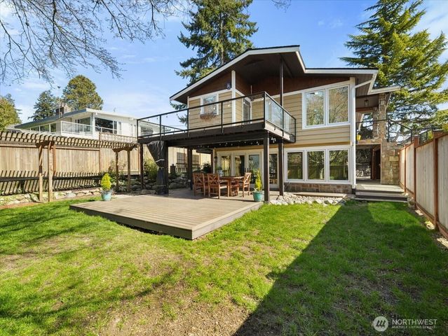 114 S 212th Street, Des Moines, WA 98198