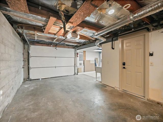 114 S 212th Street, Des Moines, WA 98198