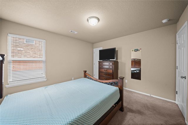 1502 W Kelley Drive, Rogers, AR 72756