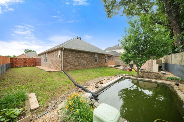 1502 W Kelley Drive, Rogers, AR 72756