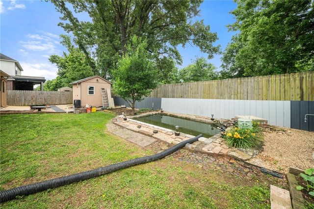 1502 W Kelley Drive, Rogers, AR 72756