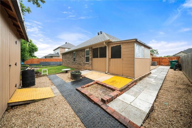 1502 W Kelley Drive, Rogers, AR 72756