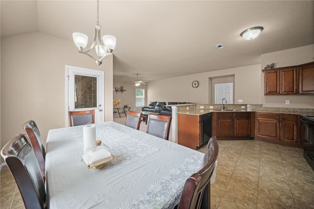 1502 W Kelley Drive, Rogers, AR 72756