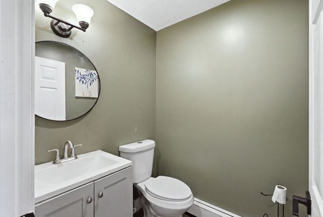 47 Lawn St 47, Attleboro, MA 02703