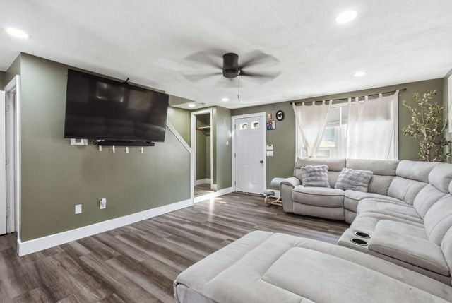 47 Lawn St 47, Attleboro, MA 02703