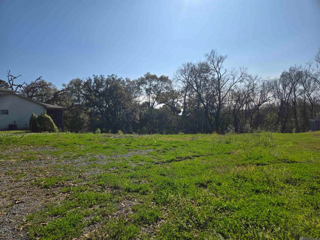 8008 Highland Rd, Baton Rouge, LA 70808