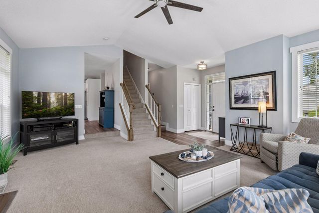 17437 Hazel Court, Lakeville, MN 55044
