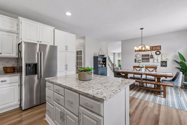 17437 Hazel Court, Lakeville, MN 55044