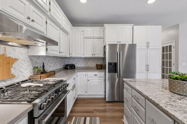 17437 Hazel Court, Lakeville, MN 55044