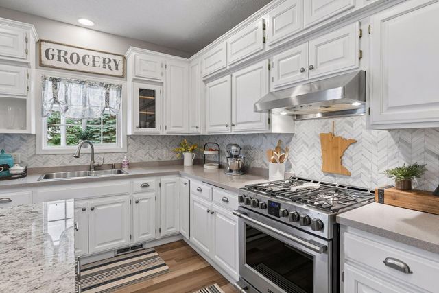 17437 Hazel Court, Lakeville, MN 55044