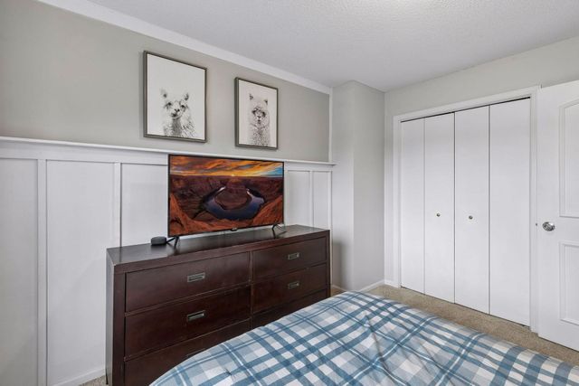 17437 Hazel Court, Lakeville, MN 55044