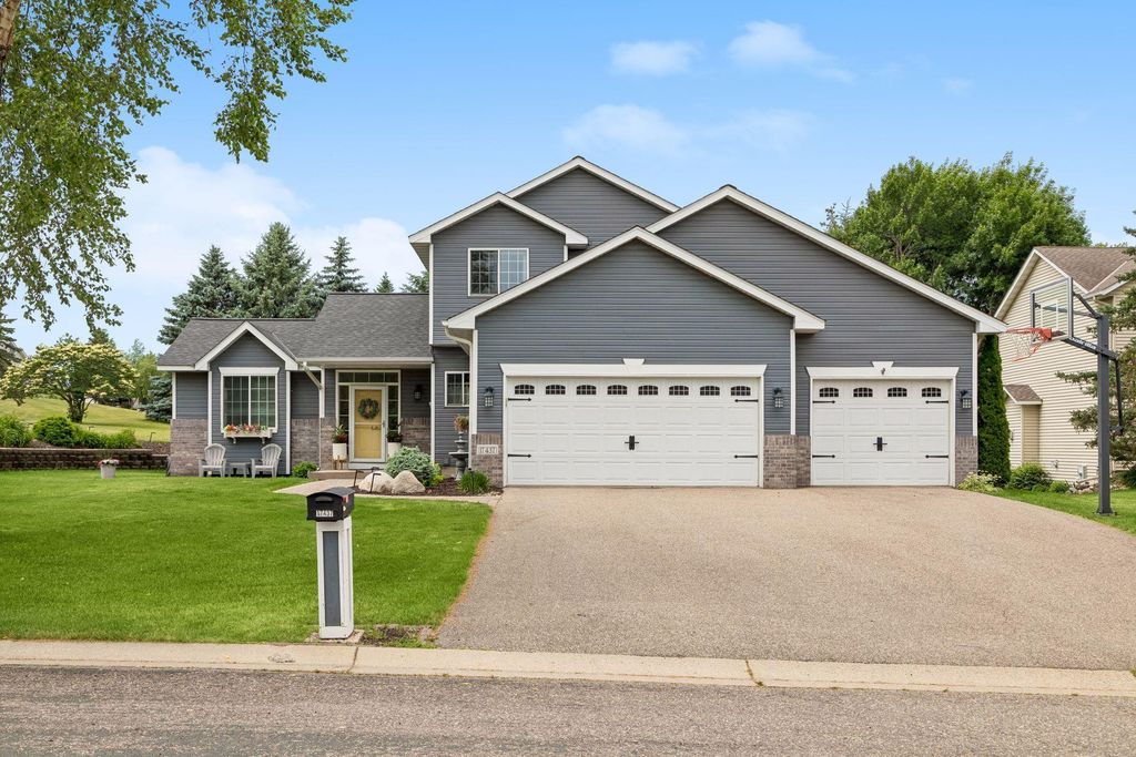 17437 Hazel Court, Lakeville, MN 55044
