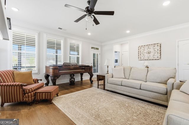 317 Mcqueen Way, Canton, GA 30115