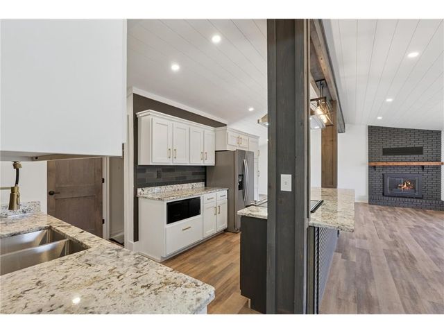 1029 Sommers Street, Hudson, WI 54016